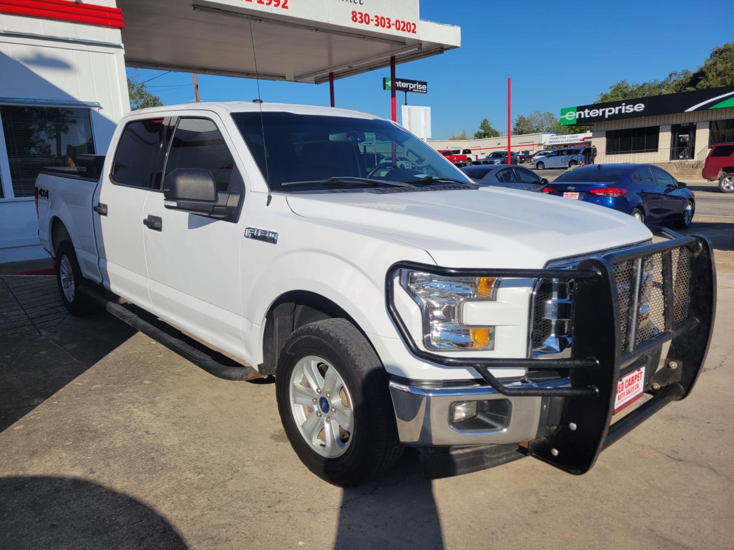 2017 WHITE Ford F-150 (1FTFW1EF8HK) with an 5.0L V8 F DOHC 32V engine, Automatic transmission, located at 503 West Court, Seguin, TX, 78155, (830) 379-3373, 29.568621, -97.969803 - Photo#1